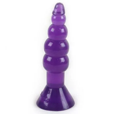 Baile - orgasme avec un plug anal de 17 cm